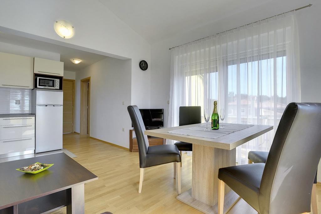 Apartments Kralj Medulin Bagian luar foto