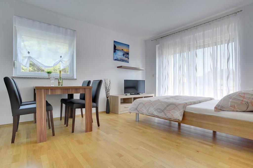 Apartments Kralj Medulin Bagian luar foto