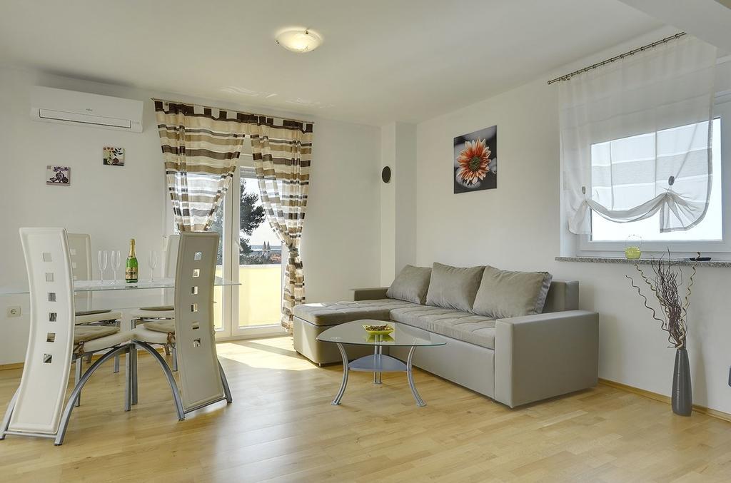 Apartments Kralj Medulin Bagian luar foto