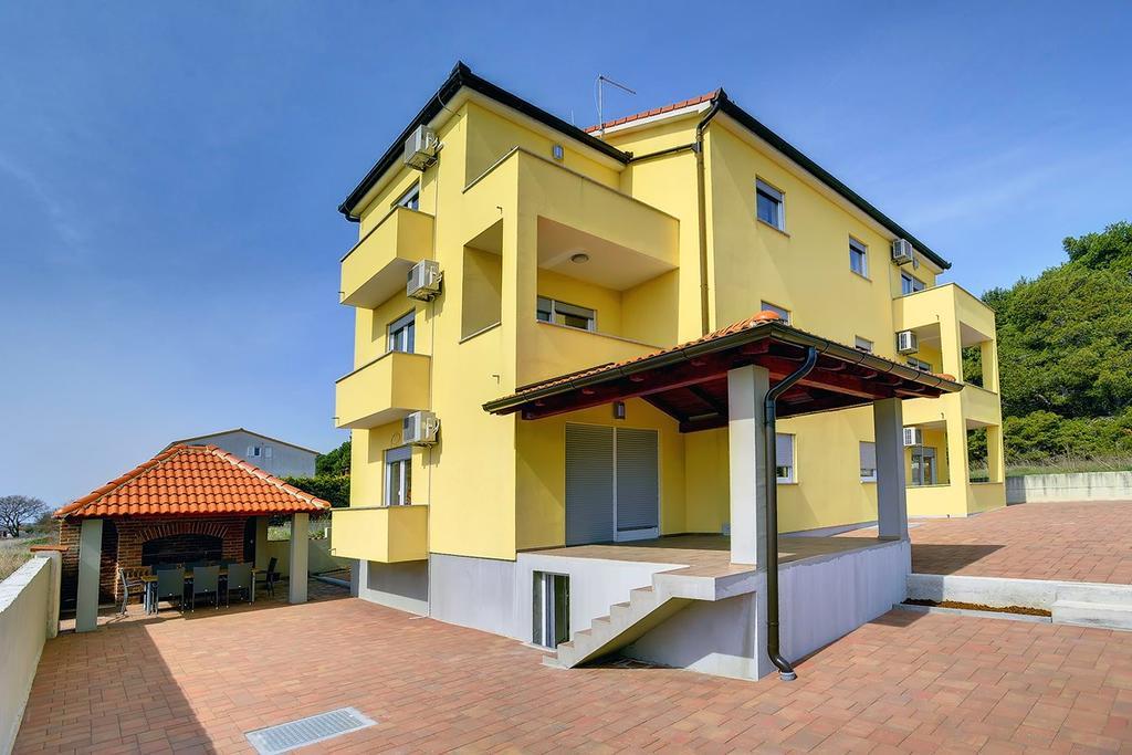 Apartments Kralj Medulin Bagian luar foto